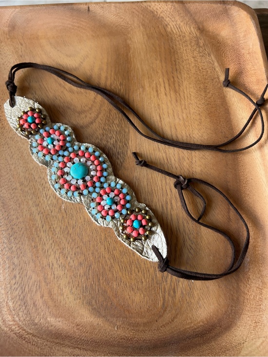Metallic Cream Beaded Leather Festival Armband Convertible Choker main image 4